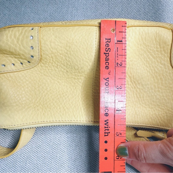 Coach Hamilton Baby Yellow Pebbled Leather Shoulder Bag Purse w/ Tassel Y2K - Picture 3 of 13